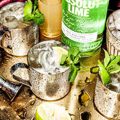 Absolut Lime Mule cocktails on a tray