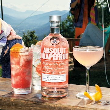 product absolut grapefruit on a wooden table